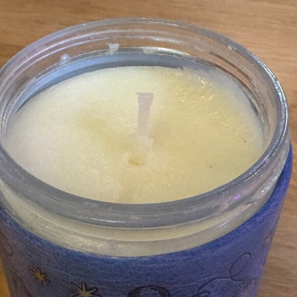 Bath & Body Works White Barn Midnight Snow Single Wick Candle, 7 oz. - Picture 9 of 16